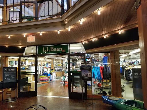 «L.L. Bean», reviews and photos, 8 Glen Rd, West Lebanon, NH 03784, USA