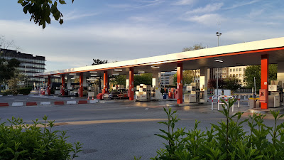 Station-Service Auchan Vélizy à Vélizy-Villacoublay