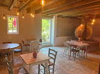 Atmosphère du Restaurant Comme à la Maison | Tiers-lieu familial à Neuville-de-Poitou - n°3