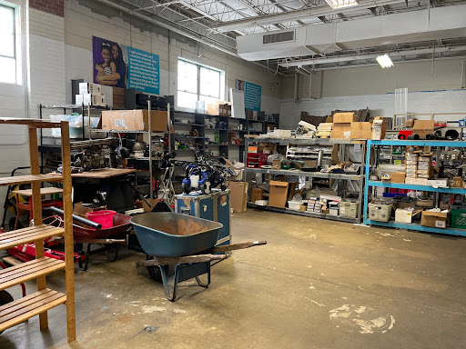 Thrift Store «Richmond Metropolitan Habitat For Humanity ReStore», reviews and photos