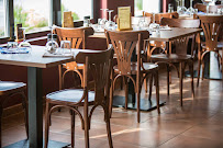 Atmosphère du Bar Restaurant Zuzulua à Saint-Pée-sur-Nivelle - n°8