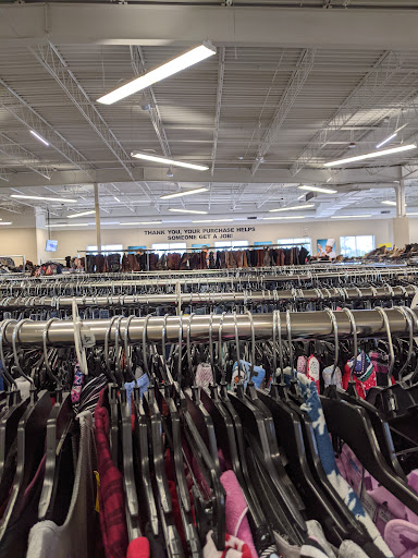 Non-Profit Organization «Goodwill Store & Donation Center», reviews and photos, 10909 W Oklahoma Ave, West Allis, WI 53227, USA