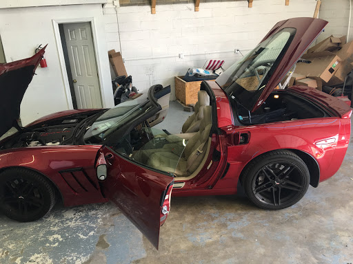 Auto Body Shop «L & M Auto Body», reviews and photos, 7304 Boudinot Dr, Springfield, VA 22150, USA