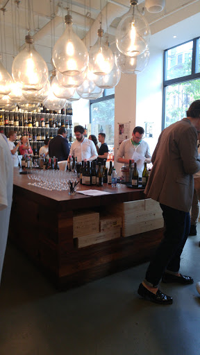 Wine Store «The Urban Grape - South End», reviews and photos, 303 Columbus Ave, Boston, MA 02116, USA