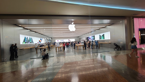 Shopping Mall «Westfield Oakridge», reviews and photos, 925 Blossom Hill Road, San Jose, CA 95123, USA