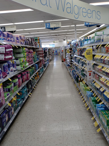 Walgreens, 7210 N Middlebelt Rd, Westland, MI 48185, USA, 