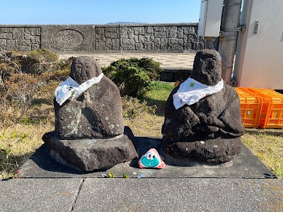 留田海岸遊歩道傍の道祖神