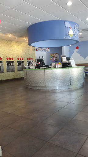Frozen Yogurt Shop «Gracie Bleu Frozen Yogurt», reviews and photos, 9155 Poplar Ave, Germantown, TN 38139, USA