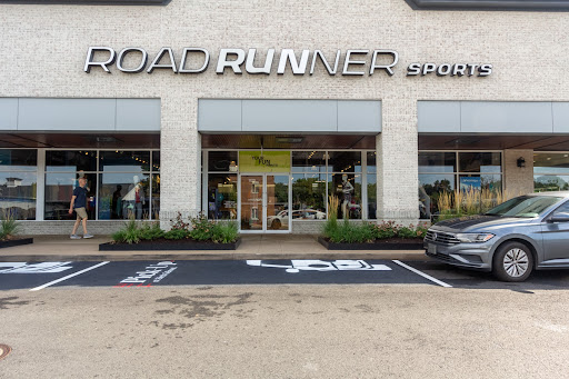 Running Store «Road Runner Sports», reviews and photos, 1120 W Broad St, Falls Church, VA 22046, USA