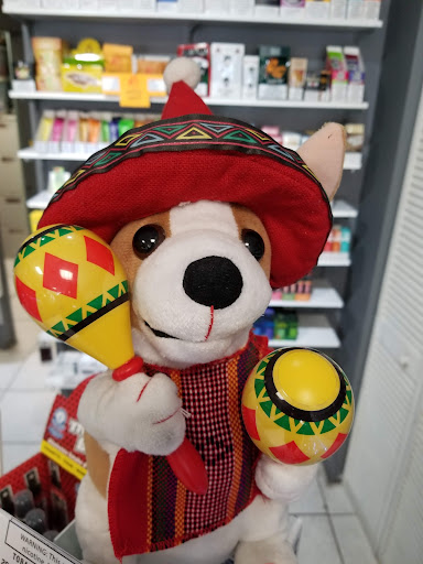 Tobacco Shop «Midtown Smoke Shop», reviews and photos, 3503 NE 2nd Ave, Miami, FL 33137, USA