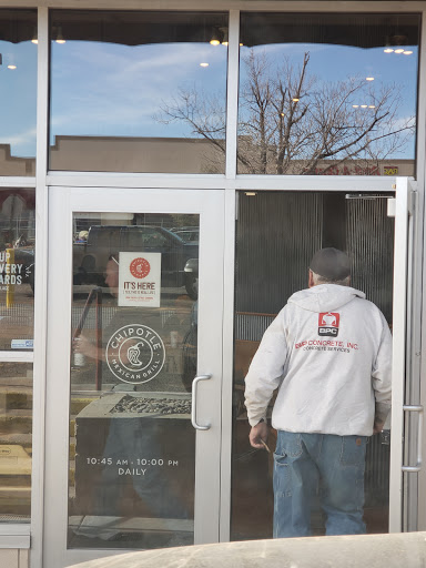 Mexican Restaurant «Chipotle Mexican Grill», reviews and photos, 895 N Academy Blvd, Colorado Springs, CO 80909, USA