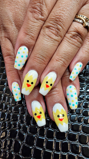 Nail Salon «DH Nails & Spa», reviews and photos, 26923 Maple Valley Black Diamond Rd SE, Maple Valley, WA 98038, USA