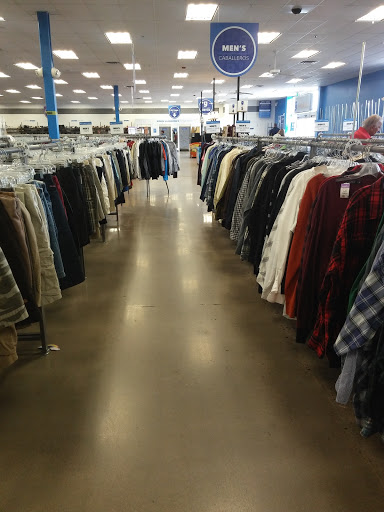 Thrift Store «35th Ave & Southern Goodwill Retail Store & Donation Center», reviews and photos, 3636 W Southern Ave, Phoenix, AZ 85041, USA