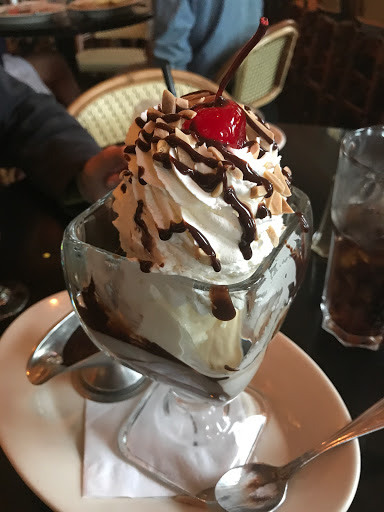 Restaurant «The Cheesecake Factory», reviews and photos, 1736 Redwood Hwy, Corte Madera, CA 94925, USA