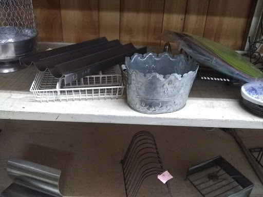 Thrift Store «Buckner Thrift Store», reviews and photos, 1654 S Buckner Blvd, Dallas, TX 75217, USA