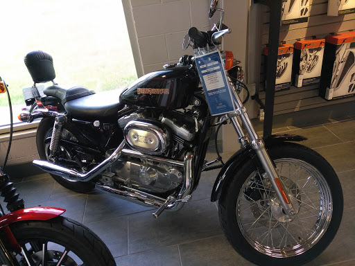 Motorcycle Dealer «Phantom Harley-Davidson», reviews and photos, 291 N Cypress Dr, Manteno, IL 60950, USA