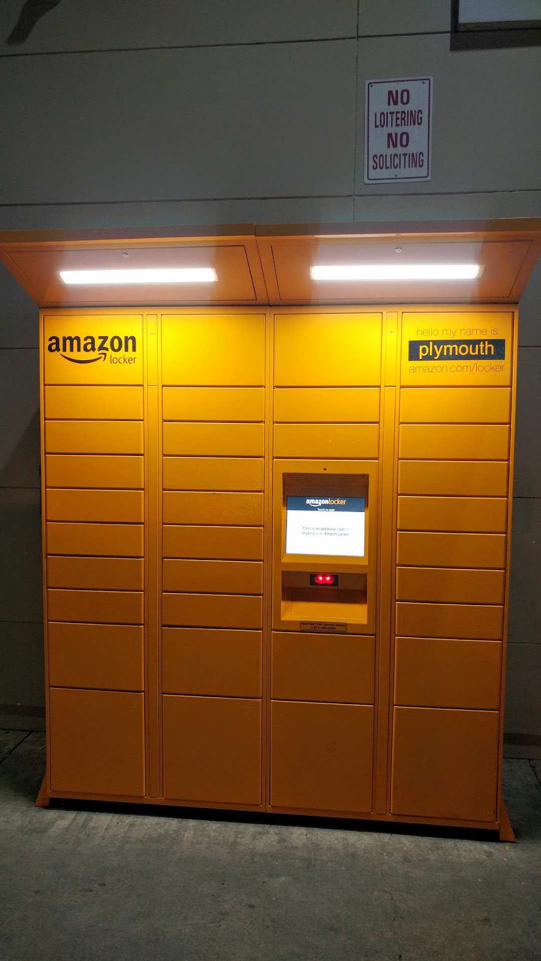 Amazon Hub Locker - Plymouth