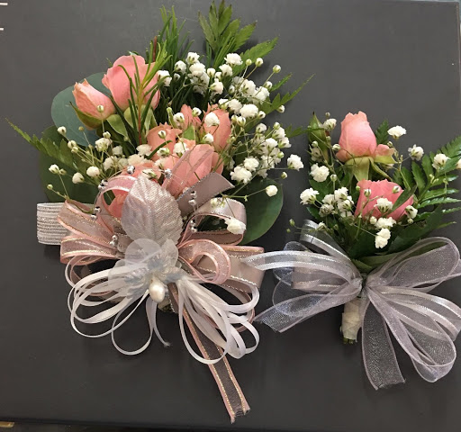 Florist «State Street Flowers & More», reviews and photos, 8401 State St, South Gate, CA 90280, USA