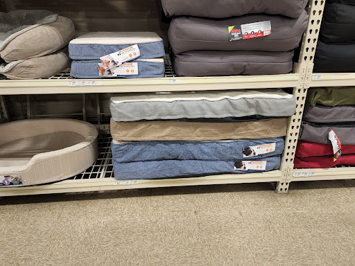 Pet Supply Store «PetSmart», reviews and photos, 6590 20th St, Vero Beach, FL 32966, USA