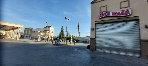Car wash en East Los Angeles