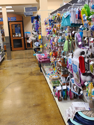 Pet Supply Store «PetSmart», reviews and photos, 1600 Marcus Ave, New Hyde Park, NY 11040, USA