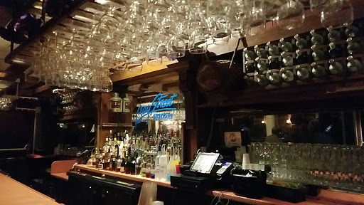 Bar «Bay Street Restaurant & Lounge», reviews and photos, 5910 Princess Garden Pkwy, Lanham, MD 20706, USA
