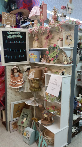 Antique Store «Craftiques Mall - Bandera Road», reviews and photos, 6751 Bandera Rd, San Antonio, TX 78238, USA