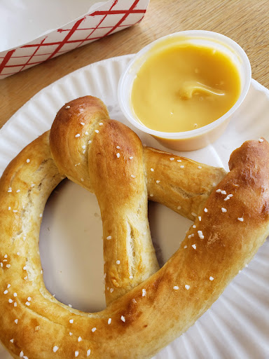 Ice Cream Shop «Ice Shack», reviews and photos, 104 N Water St, Mill Hall, PA 17751, USA