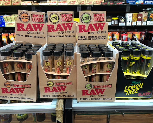 Tobacco Shop «Sky High Smoke Shop», reviews and photos, 19801 NW 27th Ave, Miami Gardens, FL 33056, USA