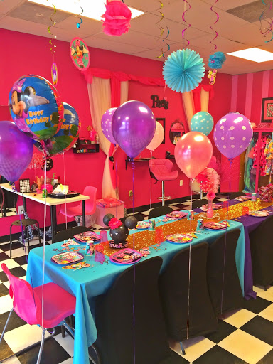 Party Planner «Tickled Pink & Posh Party Boutique», reviews and photos, 9627 Reisterstown Rd, Owings Mills, MD 21117, USA