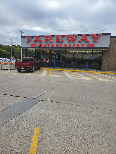 Grocery Store «Fareway Grocery», reviews and photos, 103 E Main St, Decorah, IA 52101, USA