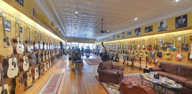 Comments and reviews of Guitar Emporium @ Maxwell's House of Music