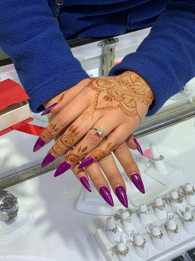 Pawn Shop «Sterling & Knight Jewelry & Pawn», reviews and photos, 109 E St Charles Rd, Villa Park, IL 60181, USA