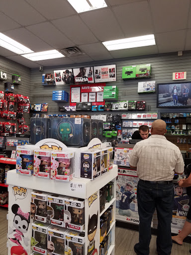 GameStop, 7525 Tidewater Dr, Norfolk, VA 23505, USA, 