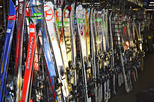 Sporting Goods Store «Play It Again Sports - Schaumburg , IL», reviews and photos, 1127 S Roselle Rd, Schaumburg, IL 60193, USA