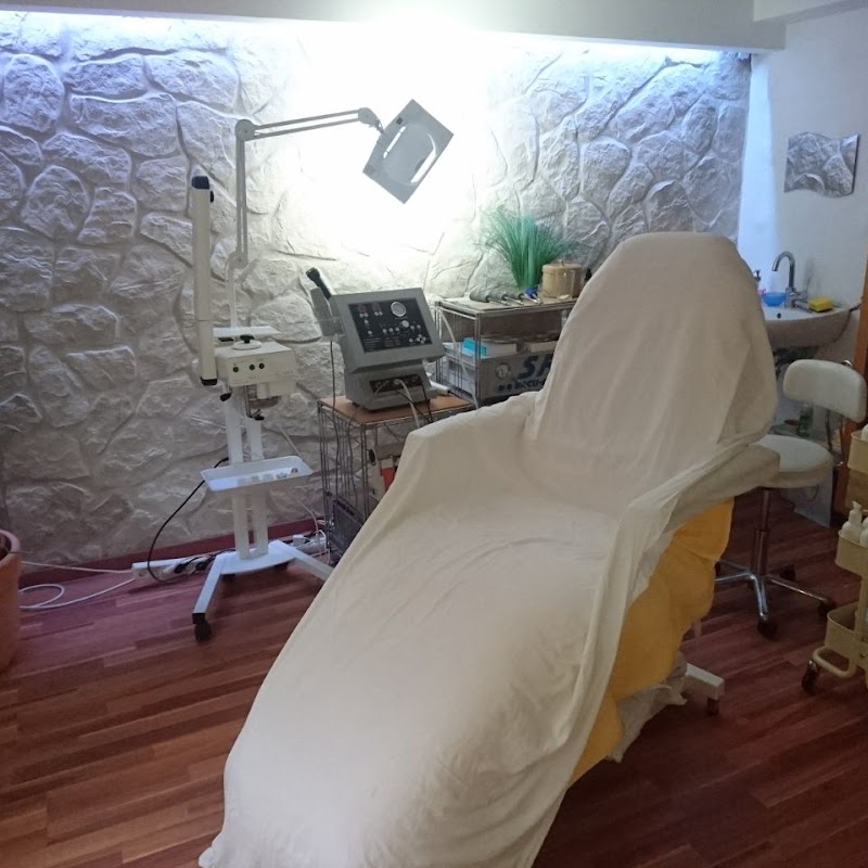 Relax & Care - Studio in Ludwigsburg für med. Hautpflege, Kosmetik, Massage und ganzheit. Therapien