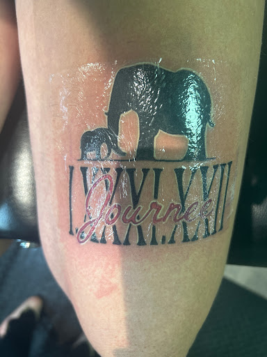 Explore tattoo ideas on hand, creative tattoo ideas in Granite City, available at Capolavoro Tattoo Studio