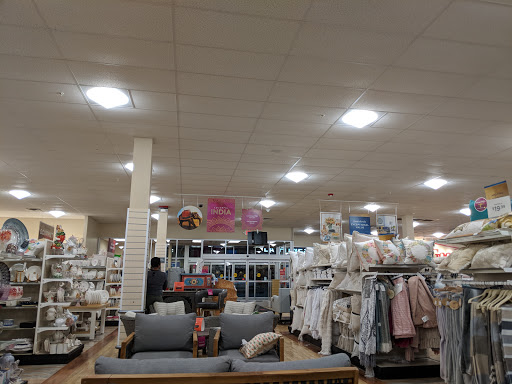 Home Goods Store «Homegoods», reviews and photos, 2597 N Decatur Rd, Decatur, GA 30033, USA