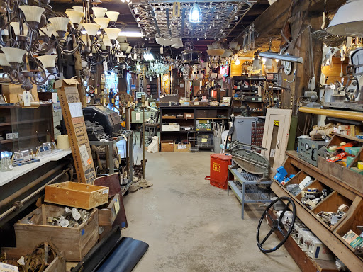 Architectural Salvage Store «Earthwise Architectural Salvage», reviews and photos, 628 E 60th St, Tacoma, WA 98404, USA