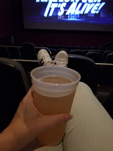 Movie Theater «Regal Cinemas Southland Mall 16», reviews and photos, 20505 S Dixie Hwy, Cutler Bay, FL 33189, USA