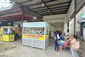 Rumah Makan Simpang Ampek image