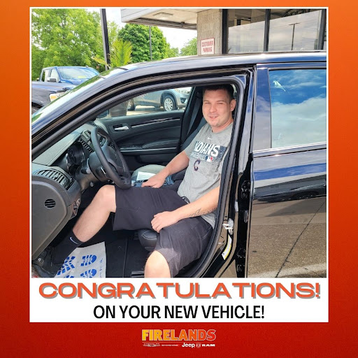 Car Dealer «Kasper Chrysler Dodge Jeep», reviews and photos, 2206 Cleveland Rd W, Sandusky, OH 44870, USA