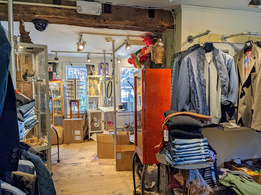 Galapagos Collection Inc, 5193 Old Post Rd, Charlestown, RI 02813, USA, 