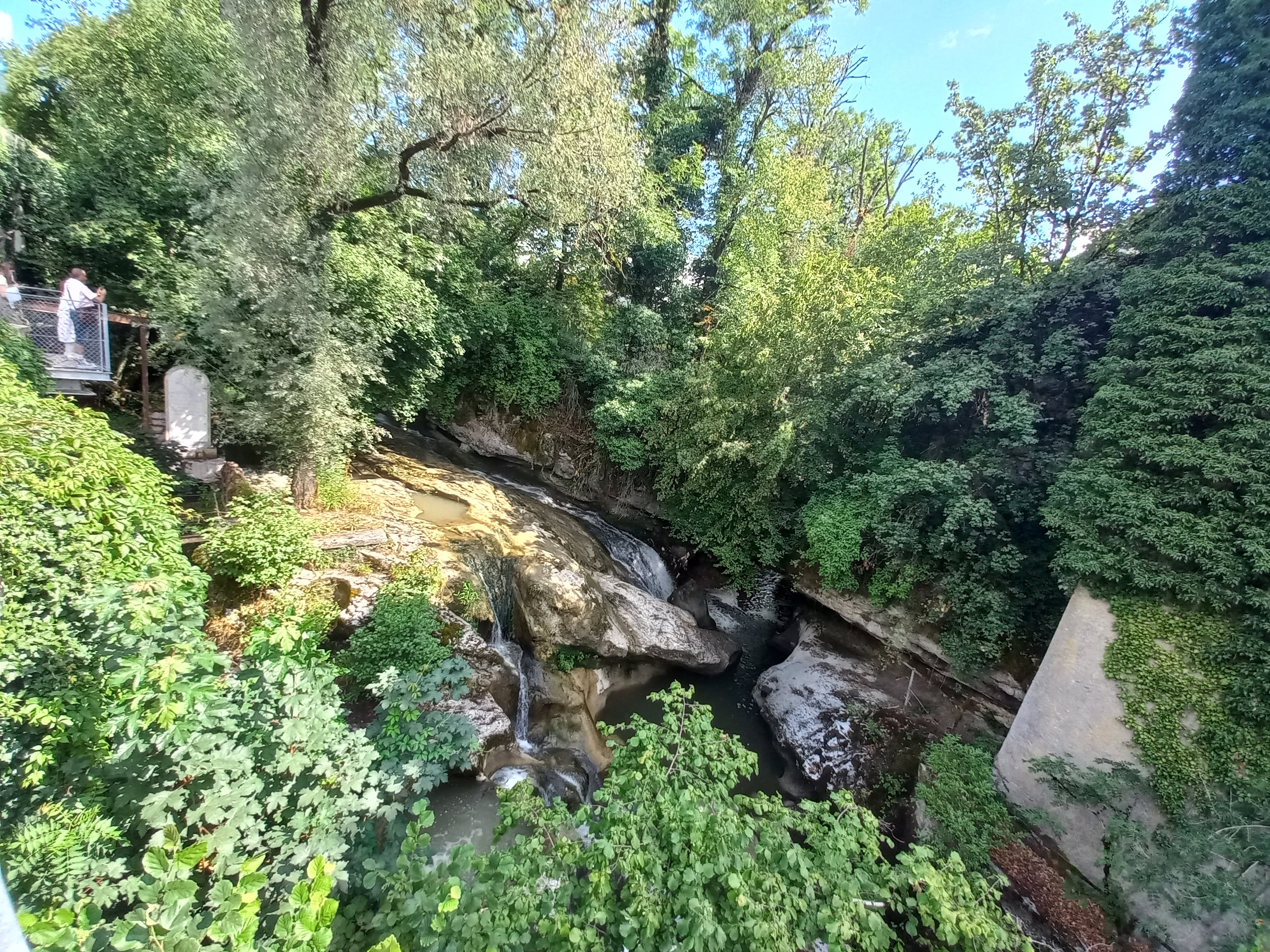 Photo n° 5 de l'avis de mél.2 fait le 31/07/2023 à 19:15