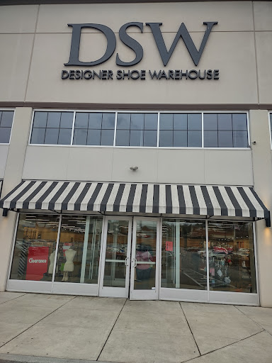 Shoe Store «DSW Designer Shoe Warehouse», reviews and photos, 10060 Reisterstown Rd, Owings Mills, MD 21117, USA