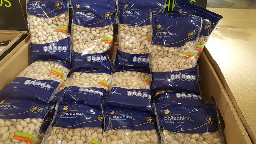 Grocery Store «Stop & Shop», reviews and photos, 2425 Palmer Ave, New Rochelle, NY 10801, USA