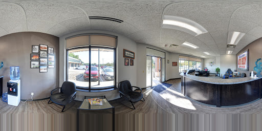 Car Repair and Maintenance «Urbandale Auto Body Service», reviews and photos, 3833 70th St, Urbandale, IA 50322, USA