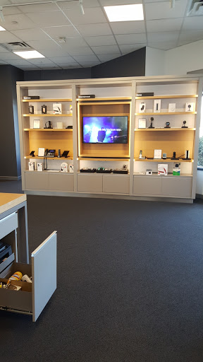 Cell Phone Store «Verizon», reviews and photos, 1608 S Robert St, West St Paul, MN 55118, USA