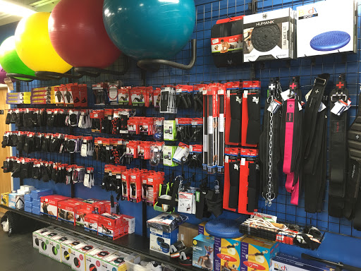 Sporting Goods Store «Play It Again Sports Winston Salem», reviews and photos, 5005 Country Club Rd, Winston-Salem, NC 27104, USA