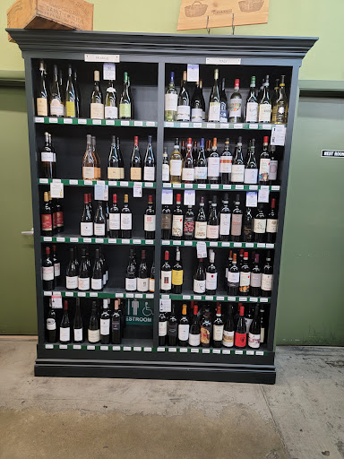 Grocery Store «Bear Foods Natural Market», reviews and photos, 125 E Woodin Ave, Chelan, WA 98816, USA